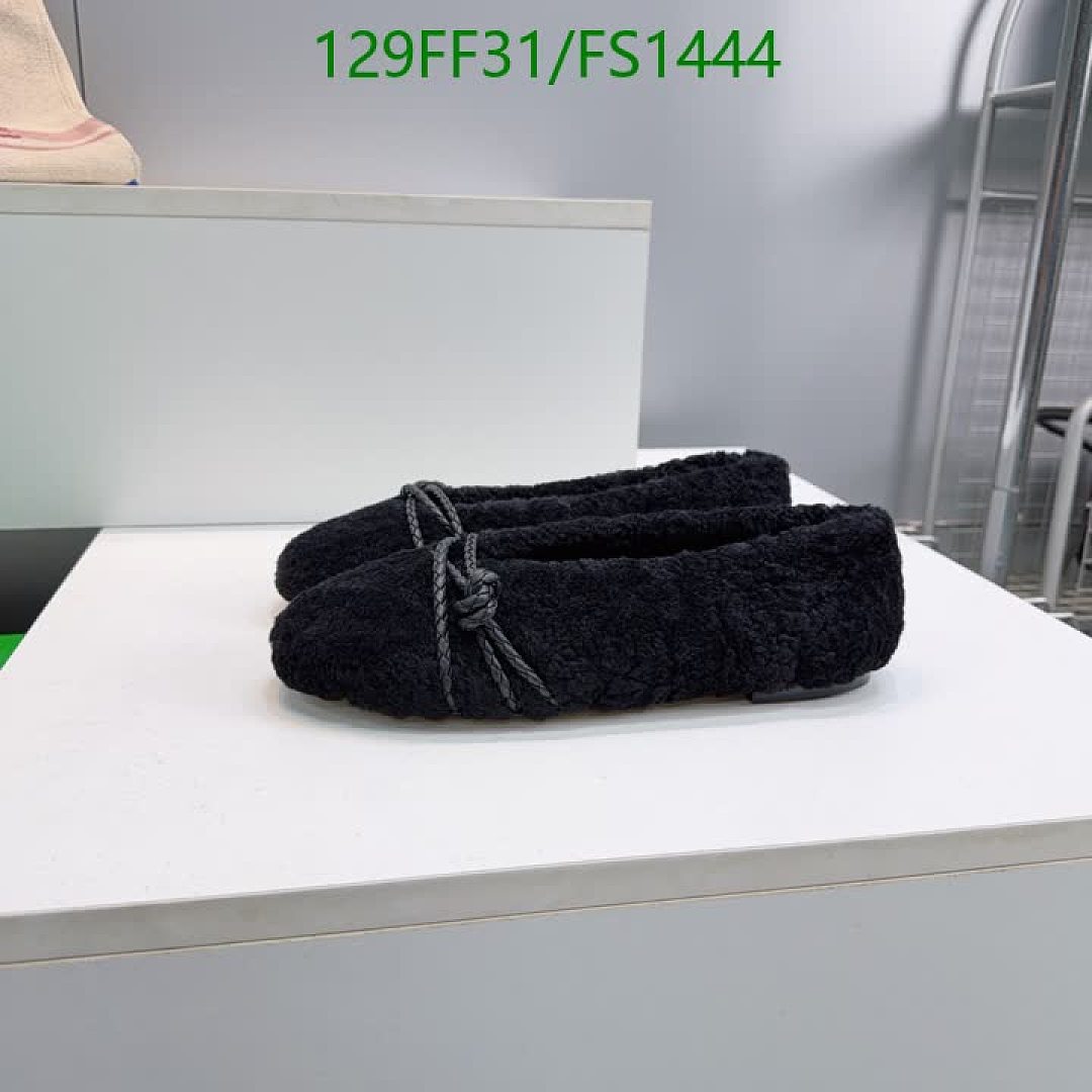BV-Women Shoes Code: FS1444 $: 129USD