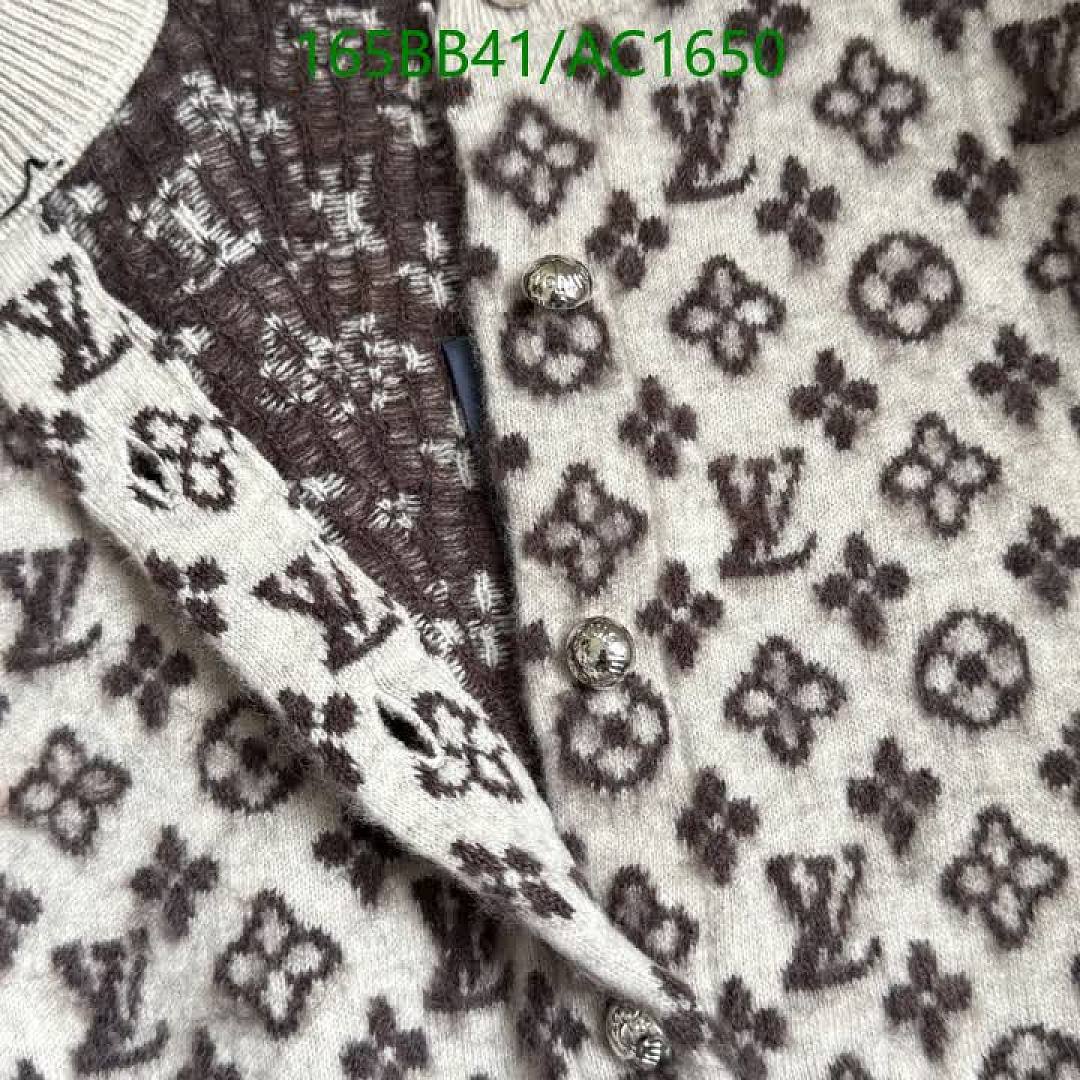 LV-Clothing Code: AC1650 $: 165USD