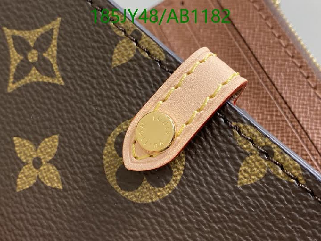 LV-BagsMirror Quality Code: AB1182 $: 185USD