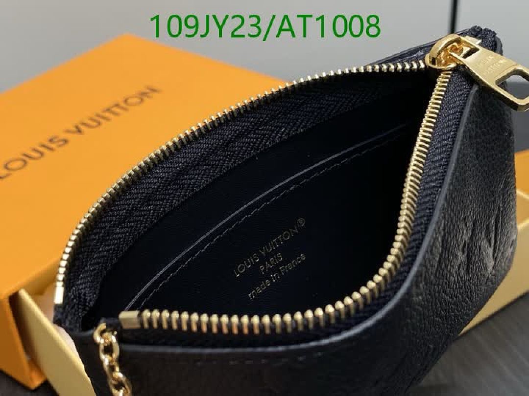 LV-WalletsMirror Quality Code: AT1008 $: 109USD