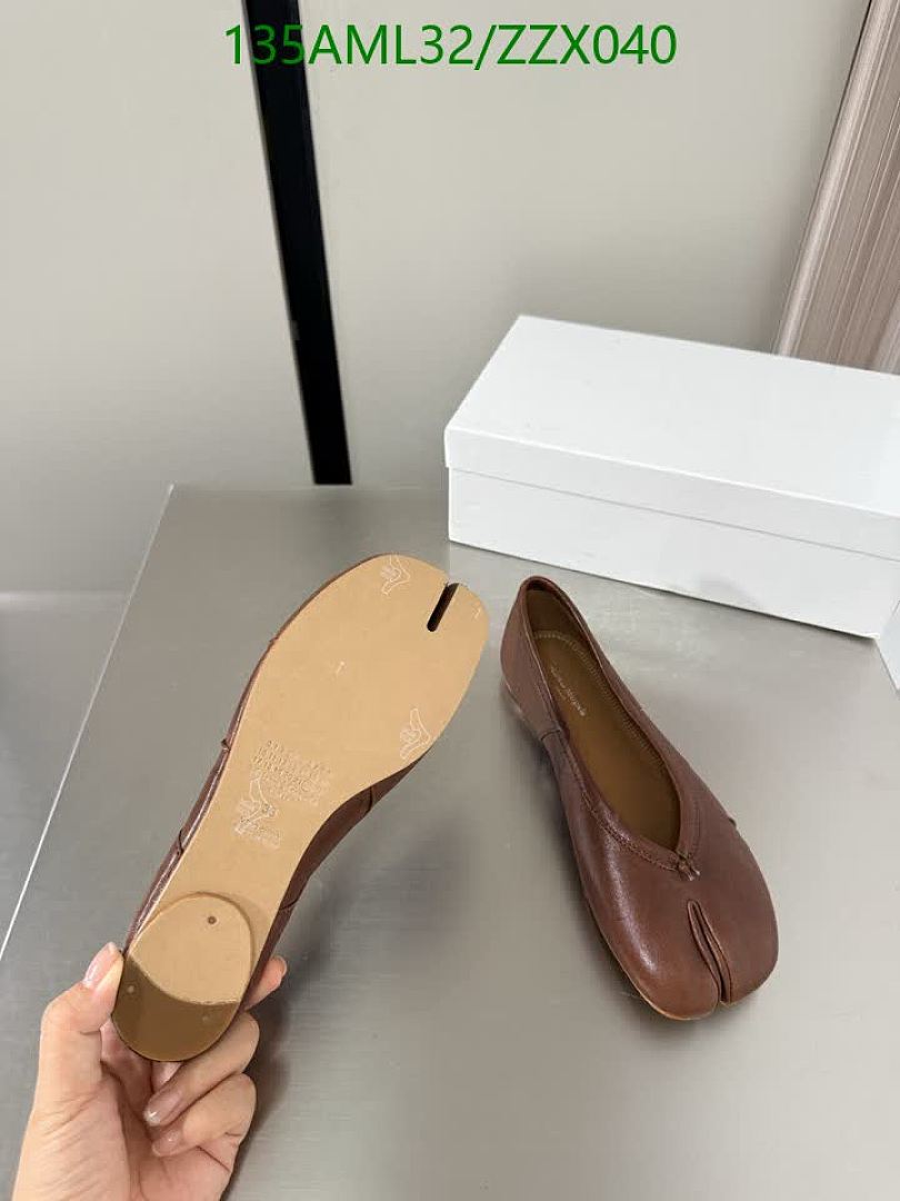 MM6-Women Shoes Code: ZZX040 $: 135USD