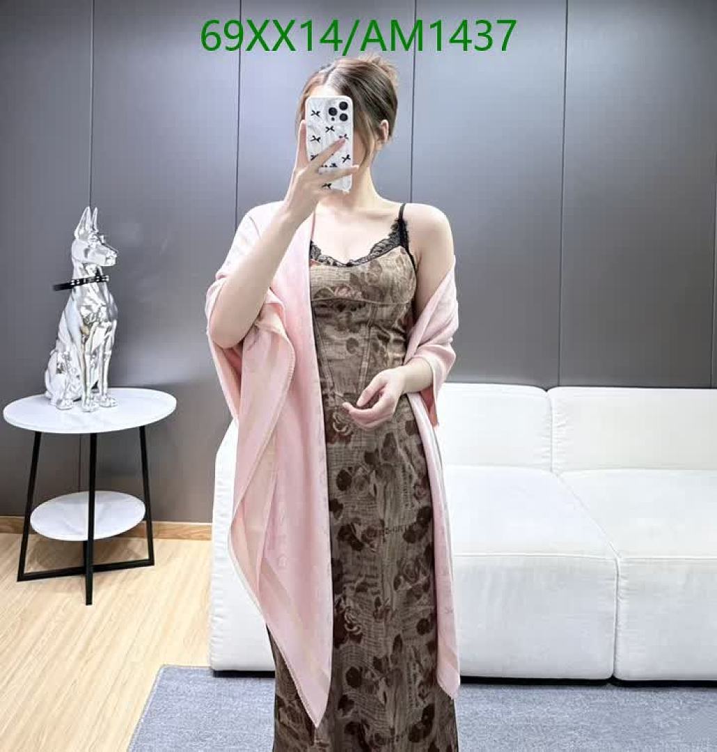 LV-Scarves Code: AM1437 $: 69USD