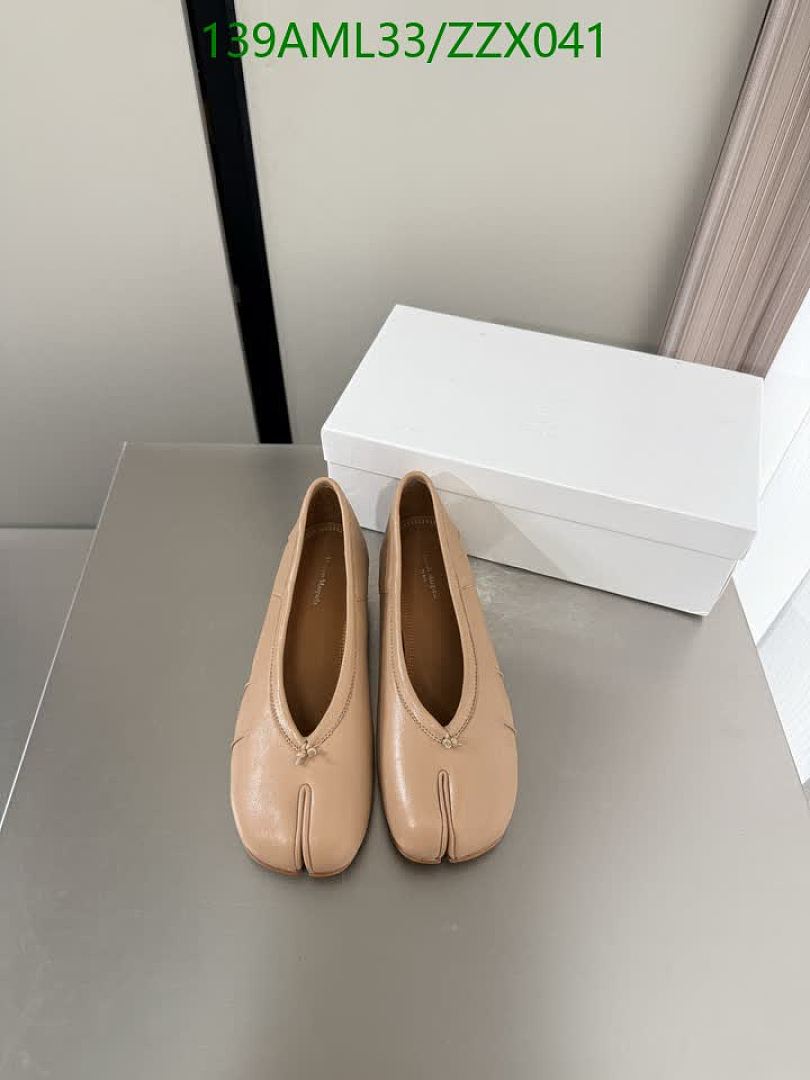 MM6-Women Shoes Code: ZZX041 $: 139USD