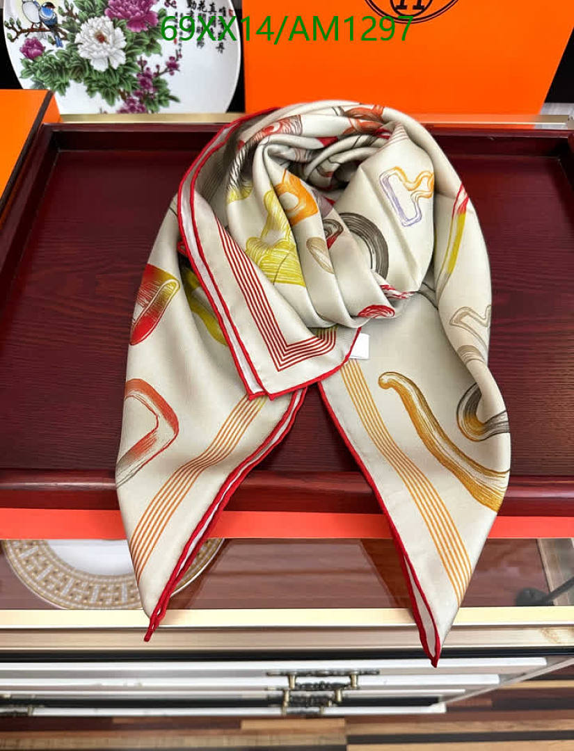 Hermes-Scarves Code: AM1297 $: 69USD