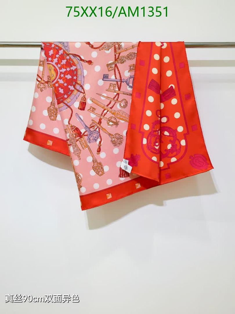 Hermes-Scarves Code: AM1351 $: 75USD