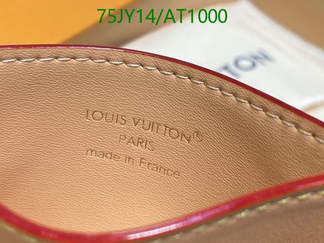 LV-WalletsMirror Quality Code: AT1000 $: 75USD