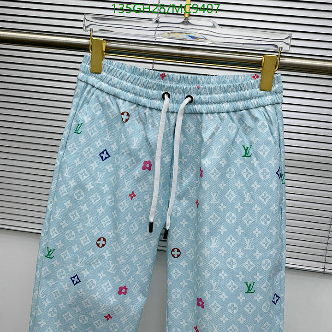 LV-Clothing Code: MC9407 $: 135USD
