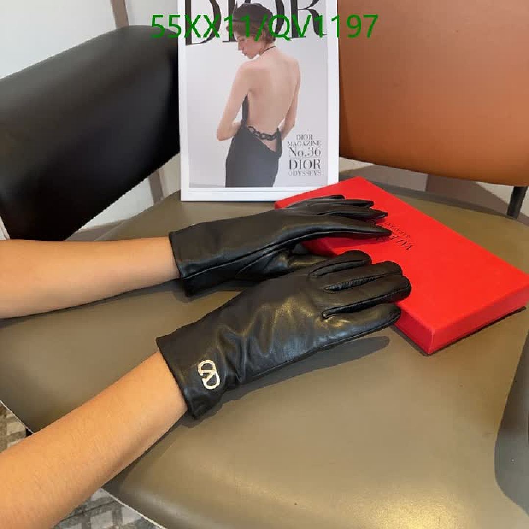 Valentino-Gloves Code: QV1197 $: 55USD