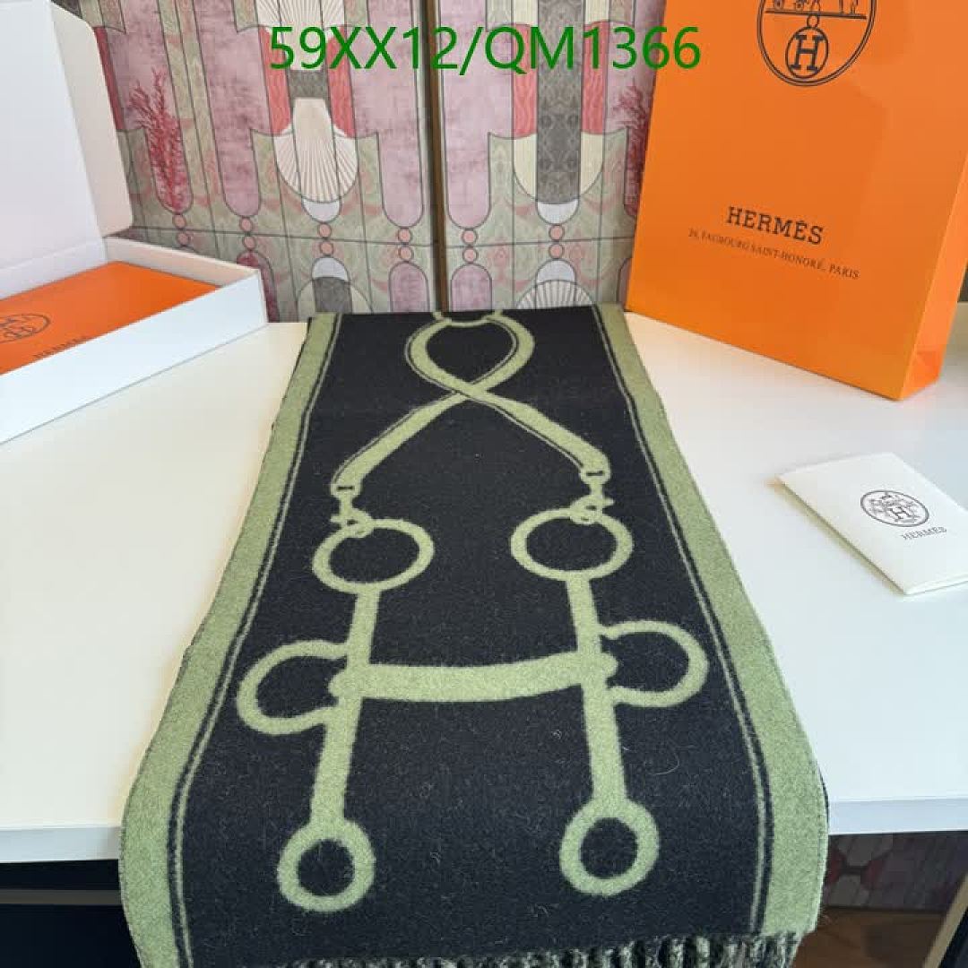 Hermes-Scarves Code: QM1366 $: 59USD