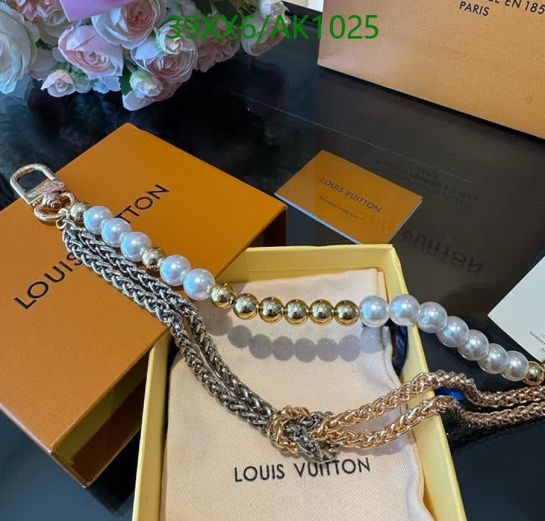 LV-Keychains & Charms Code: AK1025 $: 39USD