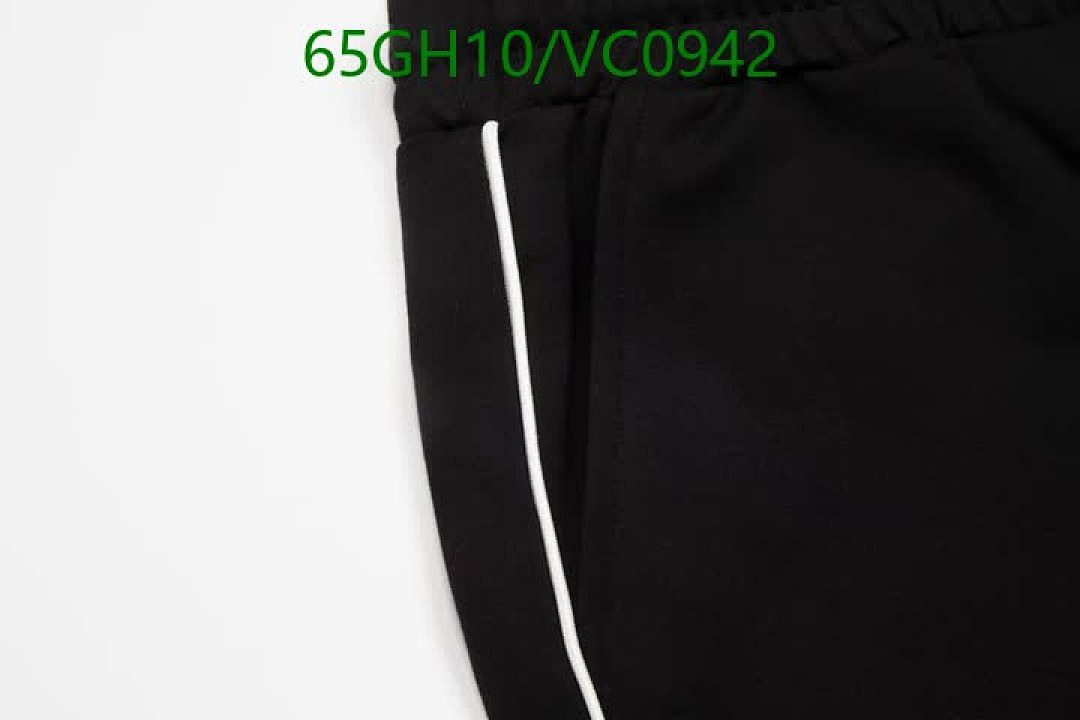 Balenciaga-Clothing Code: VC0942 $: 65USD
