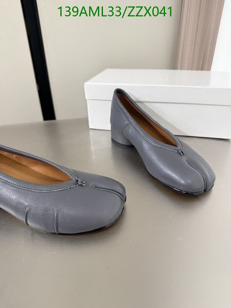 MM6-Women Shoes Code: ZZX041 $: 139USD