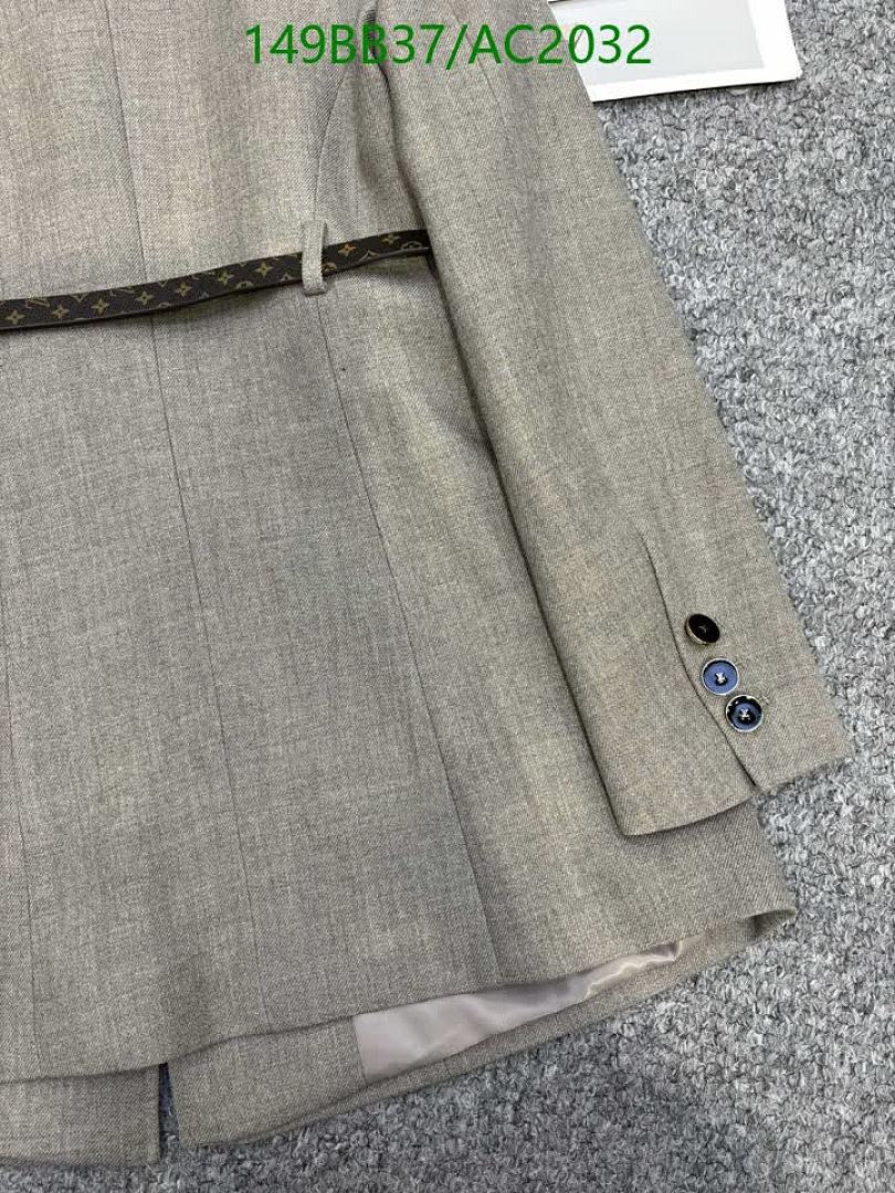 LV-Clothing Code: AC2032 $: 149USD