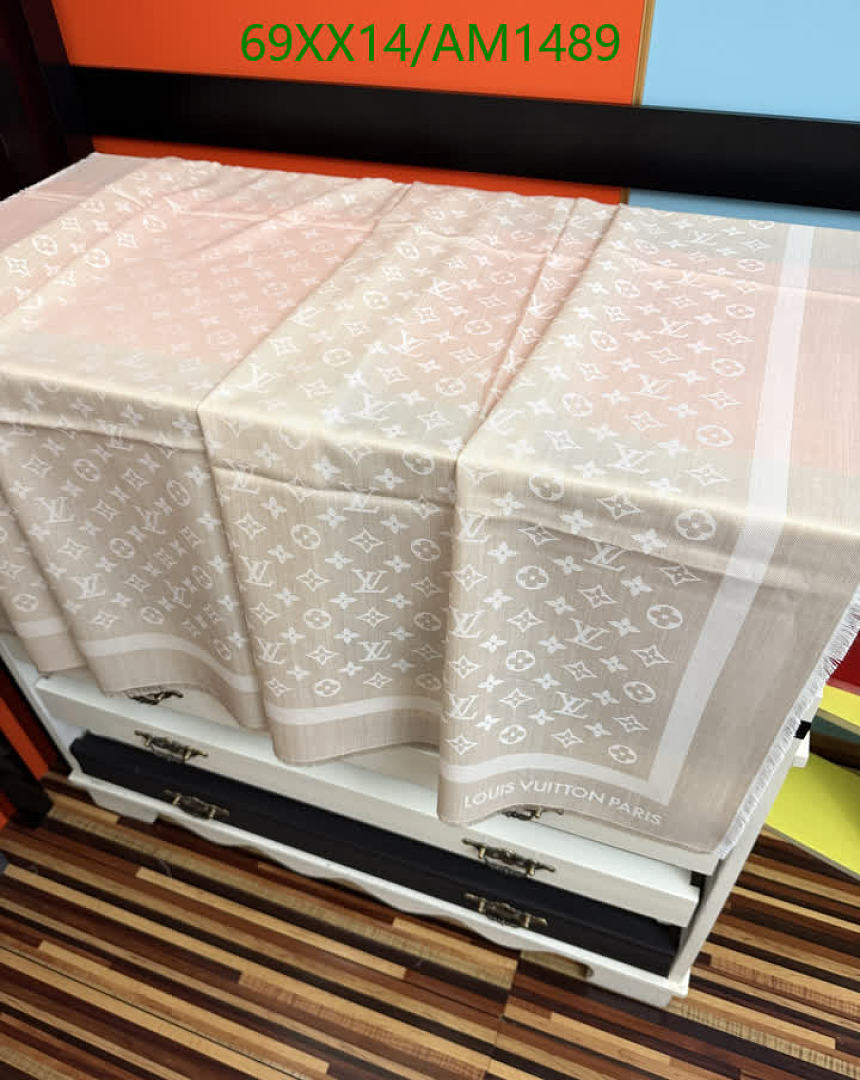 LV-Scarves Code: AM1489 $: 69USD