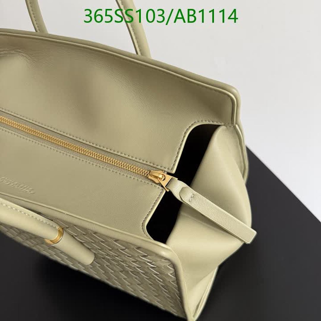 BV-BagsMirror Quality Code: AB1114 $: 365USD