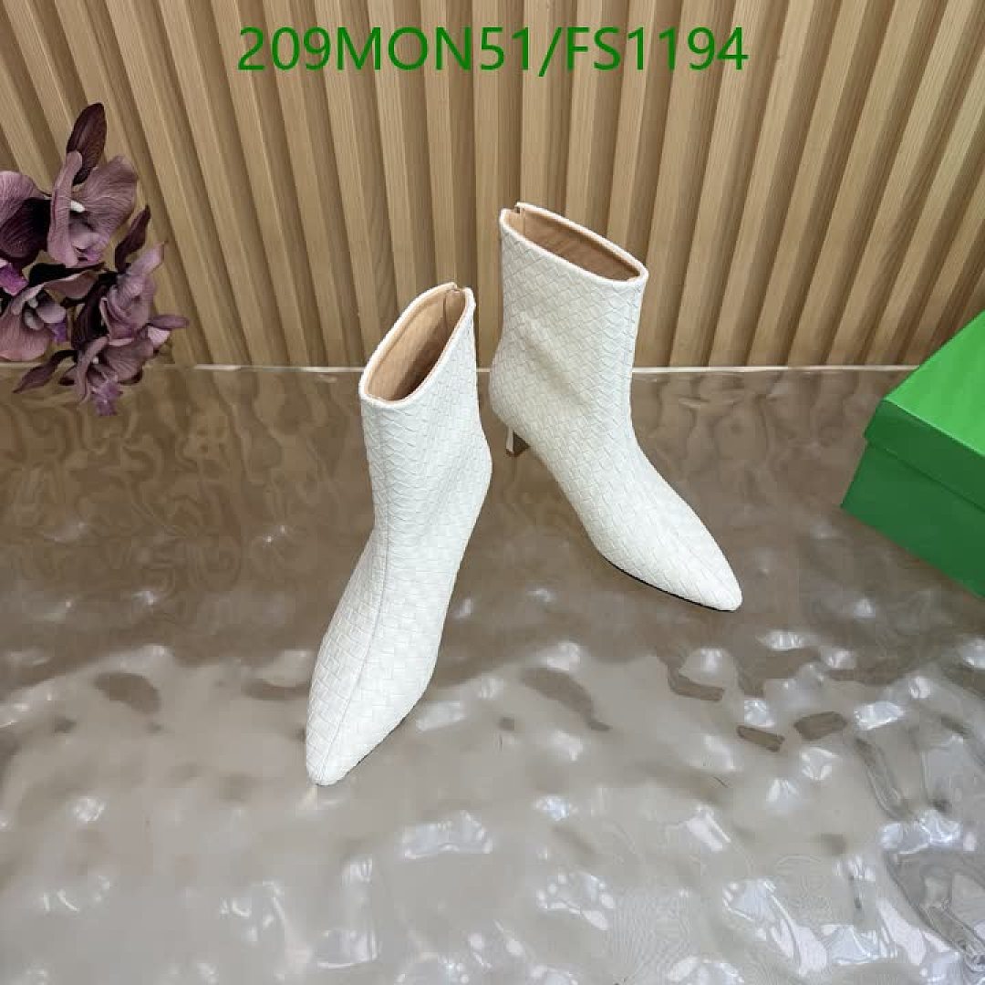 BV-Women Shoes Code: FS1194 $: 209USD