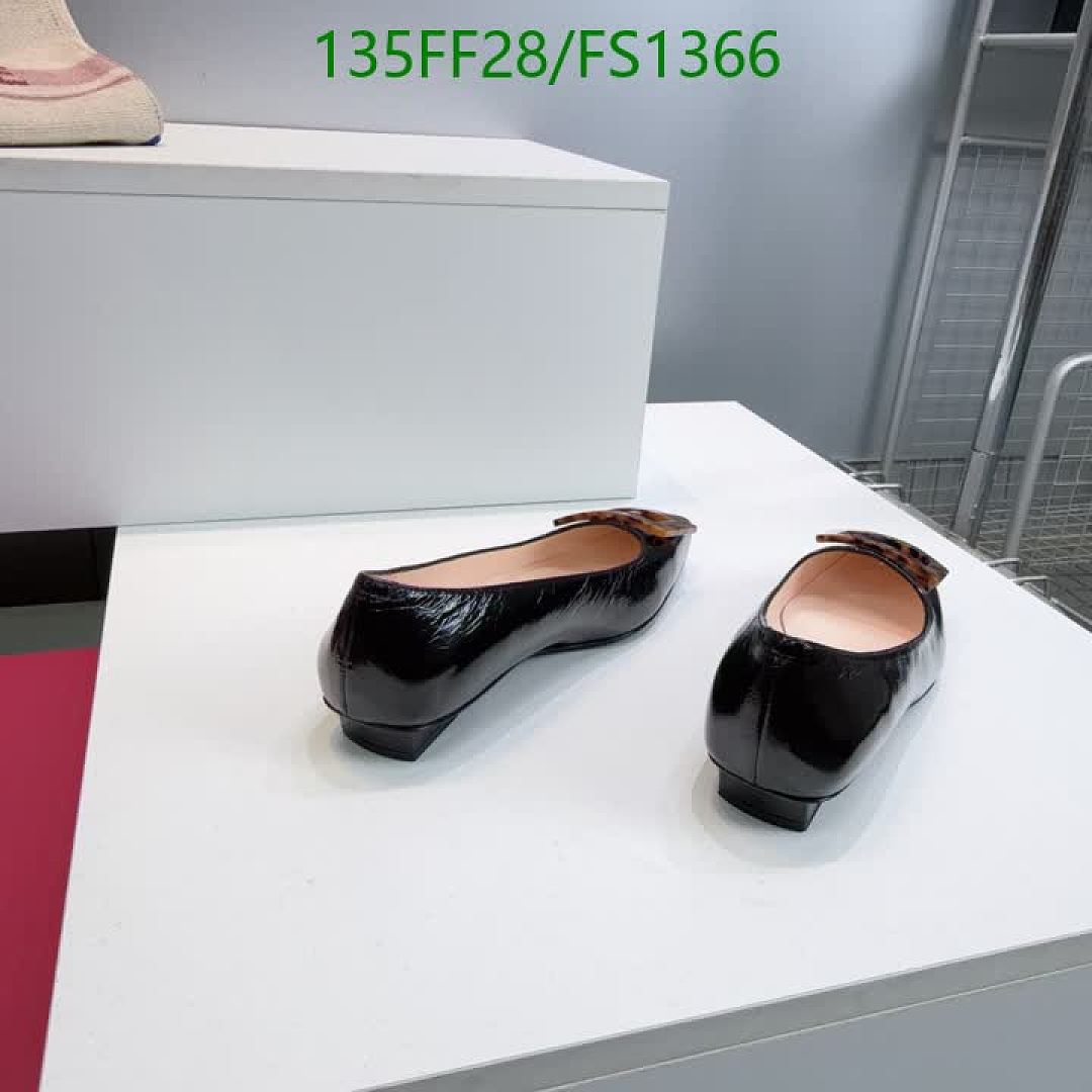 Roger Vivier-Women Shoes Code: FS1366 $: 135USD