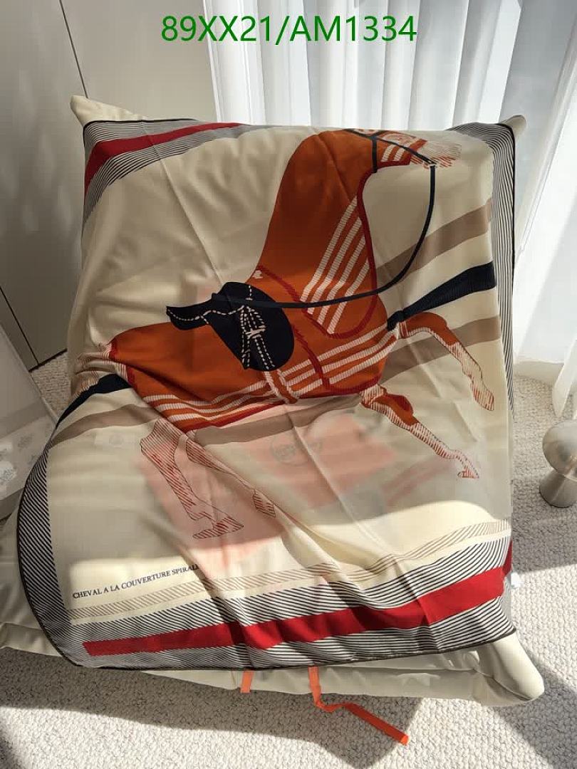 Hermes-Scarves Code: AM1334 $: 89USD