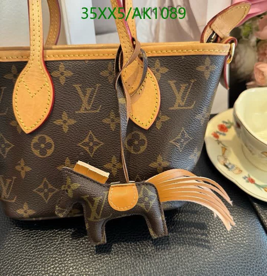 LV-Keychains & Charms Code: AK1089 $: 35USD