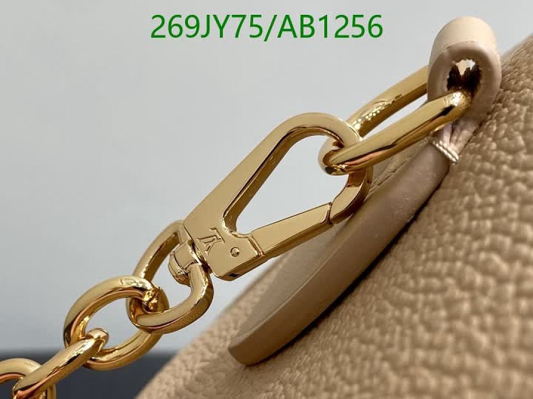 LV-BagsMirror Quality Code: AB1256 $: 269USD