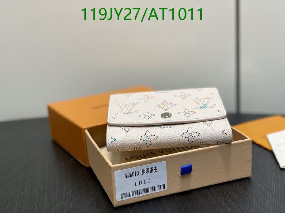 LV-WalletsMirror Quality Code: AT1011 $: 119USD
