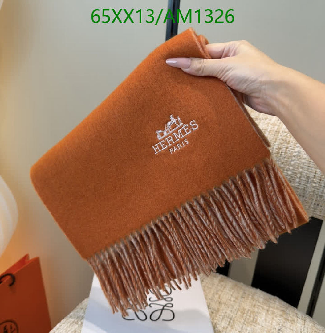 Hermes-Scarves Code: AM1326 $: 65USD