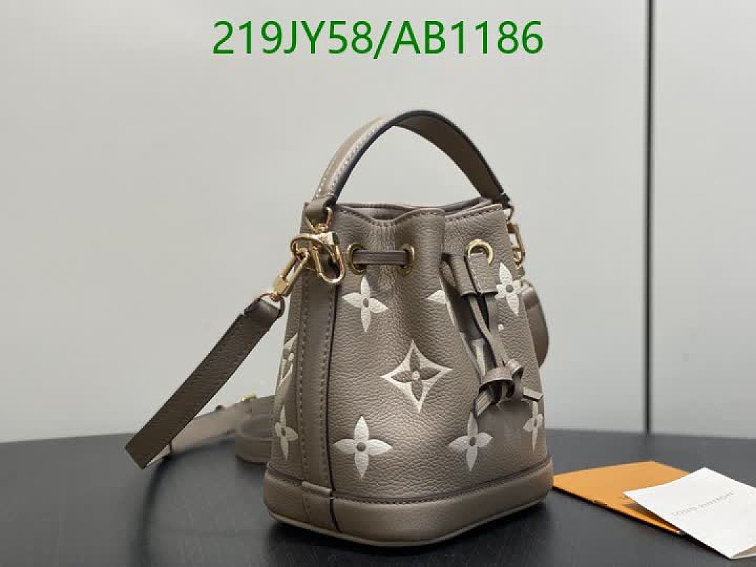 LV-BagsMirror Quality Code: AB1186 $: 219USD