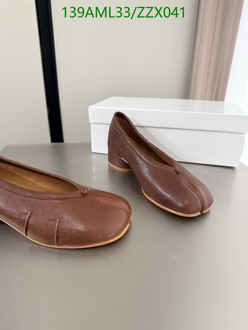 MM6-Women Shoes Code: ZZX041 $: 139USD