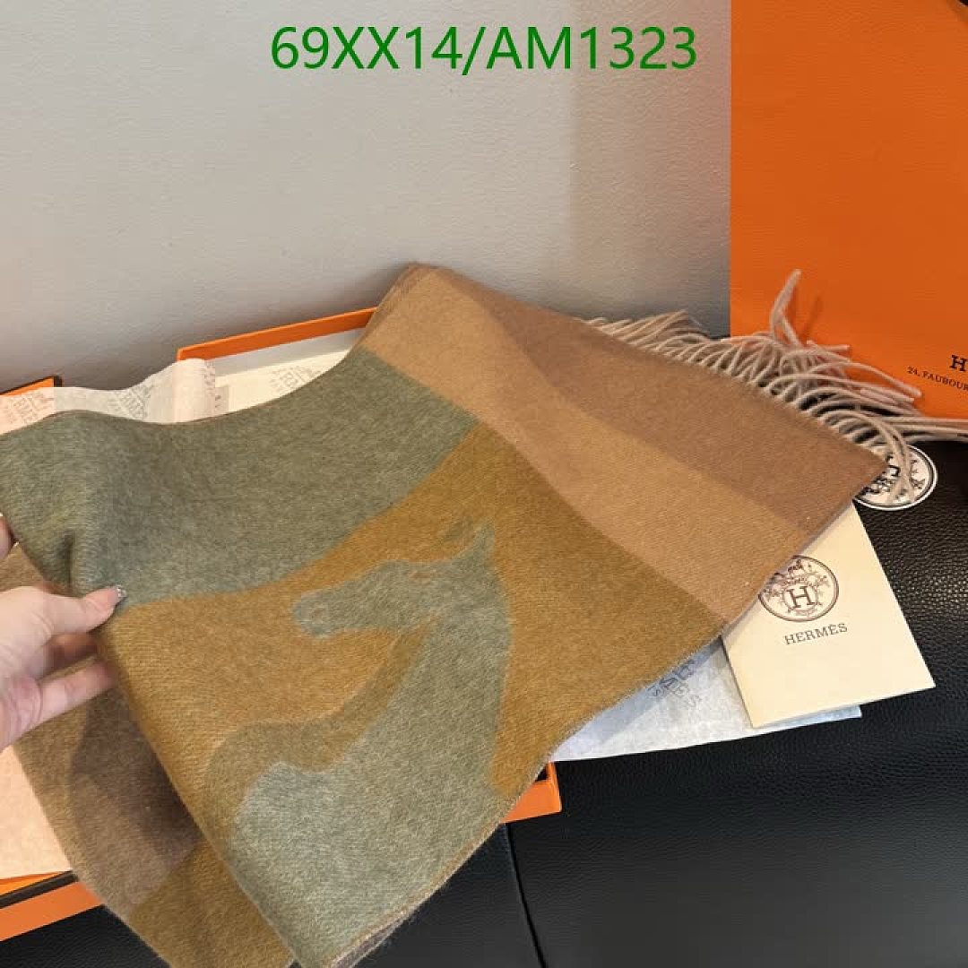 Hermes-Scarves Code: AM1323 $: 69USD
