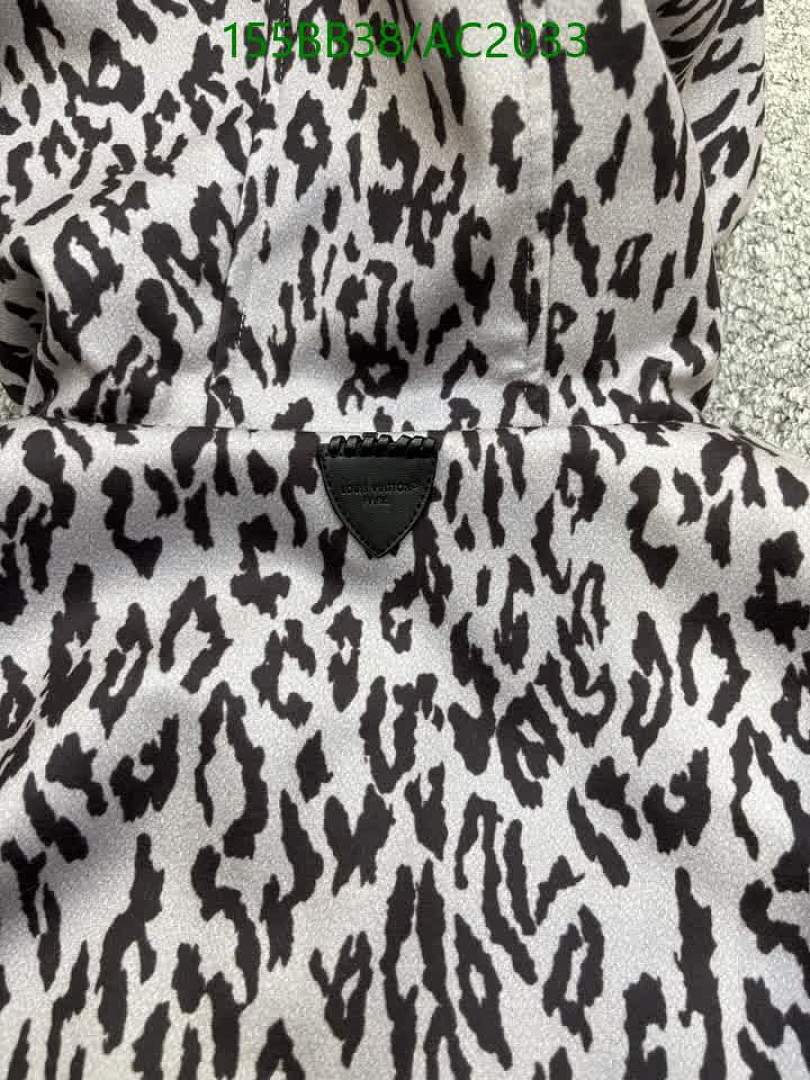 LV-Clothing Code: AC2033 $: 155USD