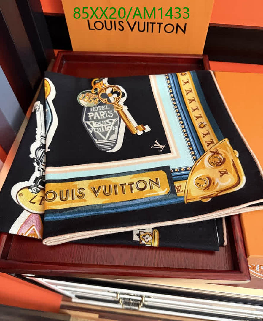 LV-Scarves Code: AM1433 $: 85USD