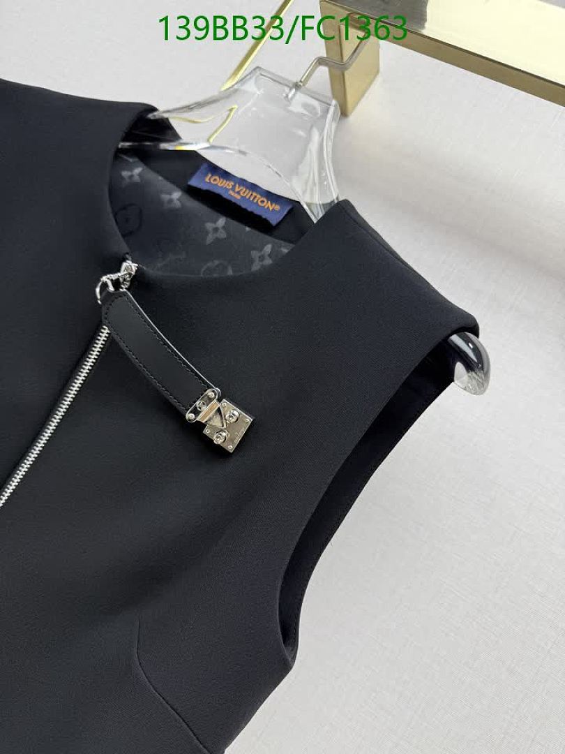 LV-Clothing Code: FC1363 $: 139USD