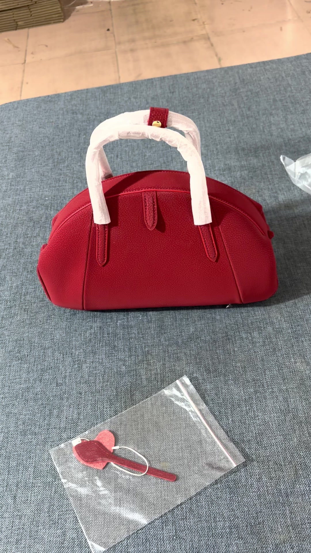 Alaia-Bags4A Quality Code: ZZX100 $: 125USD-Yupoo.ru - Copybrand.Team photo album Alaia-Bags4A Quality Code: ZZX100 $: 125USD