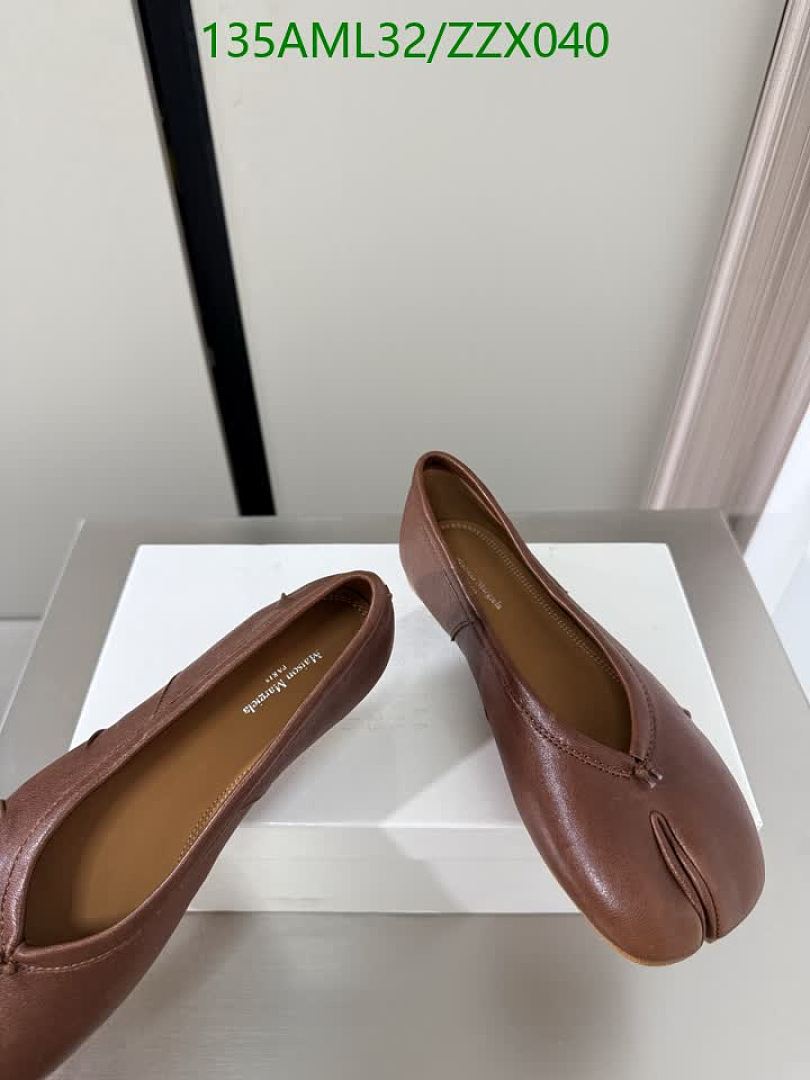 MM6-Women Shoes Code: ZZX040 $: 135USD