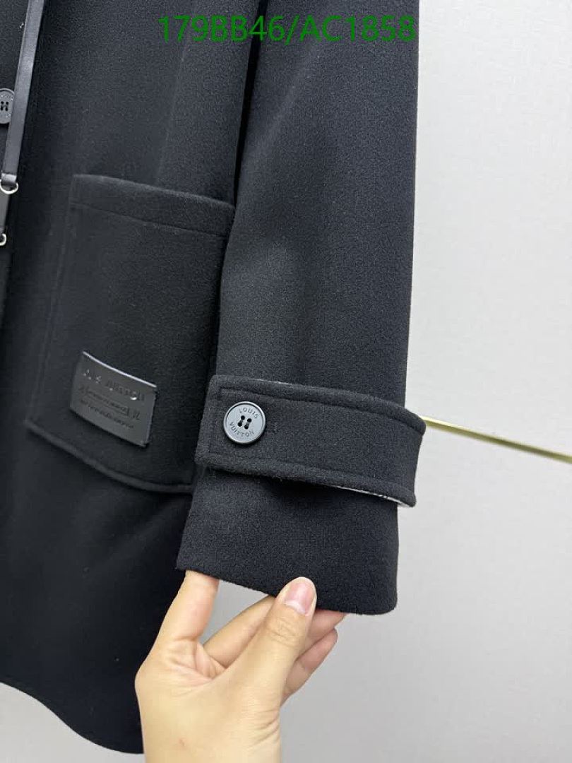 LV-Clothing Code: AC1858 $: 179USD