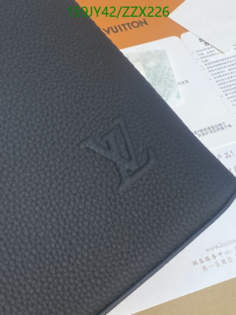 LV-BagsMirror Quality Code: ZZX226 $: 159USD