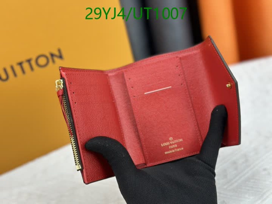 LV-Wallets-4A Quality Code: UT1007 $: 29USD
