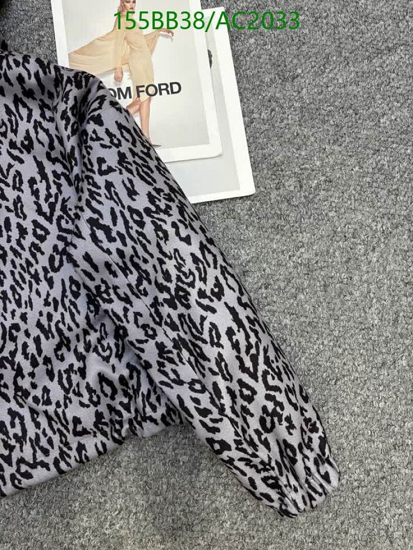LV-Clothing Code: AC2033 $: 155USD