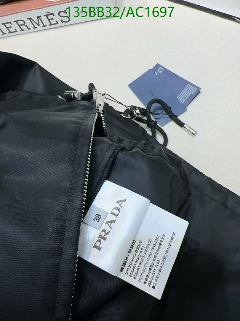 Prada-Clothing Code: AC1697 $: 135USD