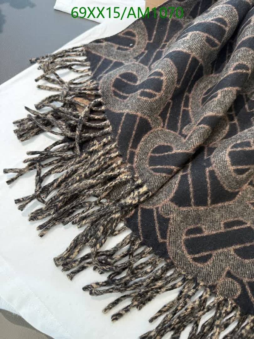 Burberry-Scarves Code: AM1070 $: 69USD