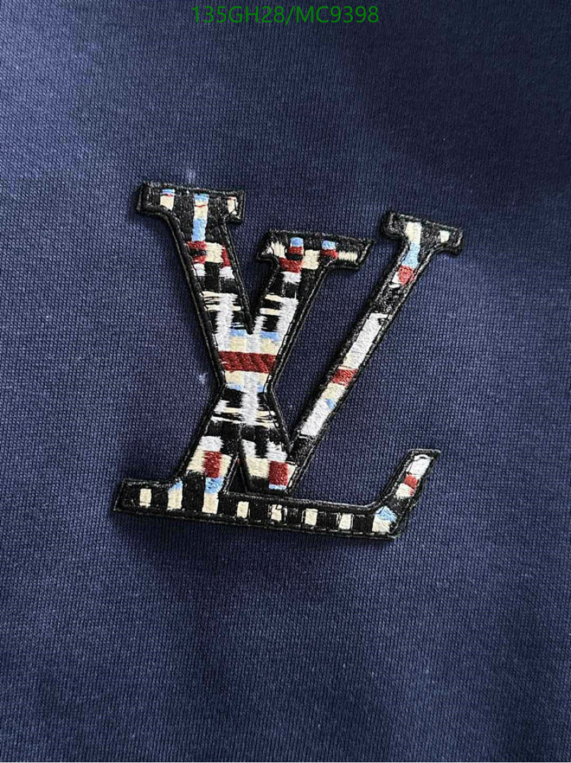 LV-Clothing Code: MC9398 $: 135USD