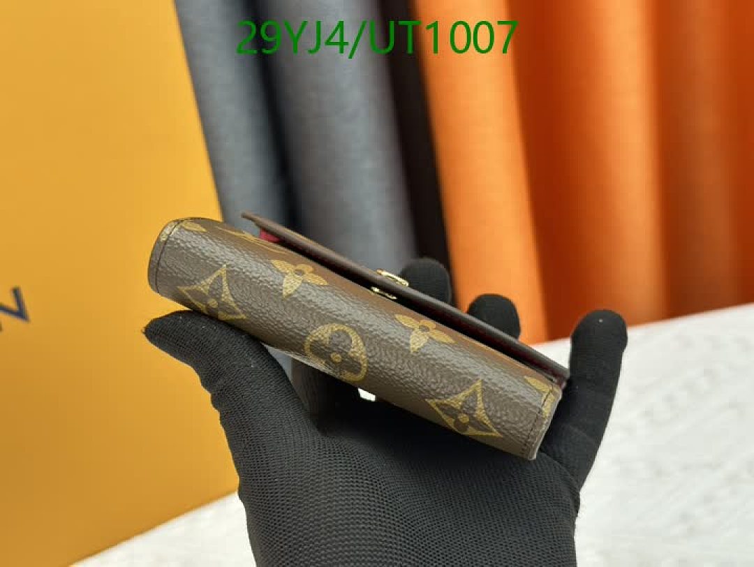 LV-Wallets-4A Quality Code: UT1007 $: 29USD