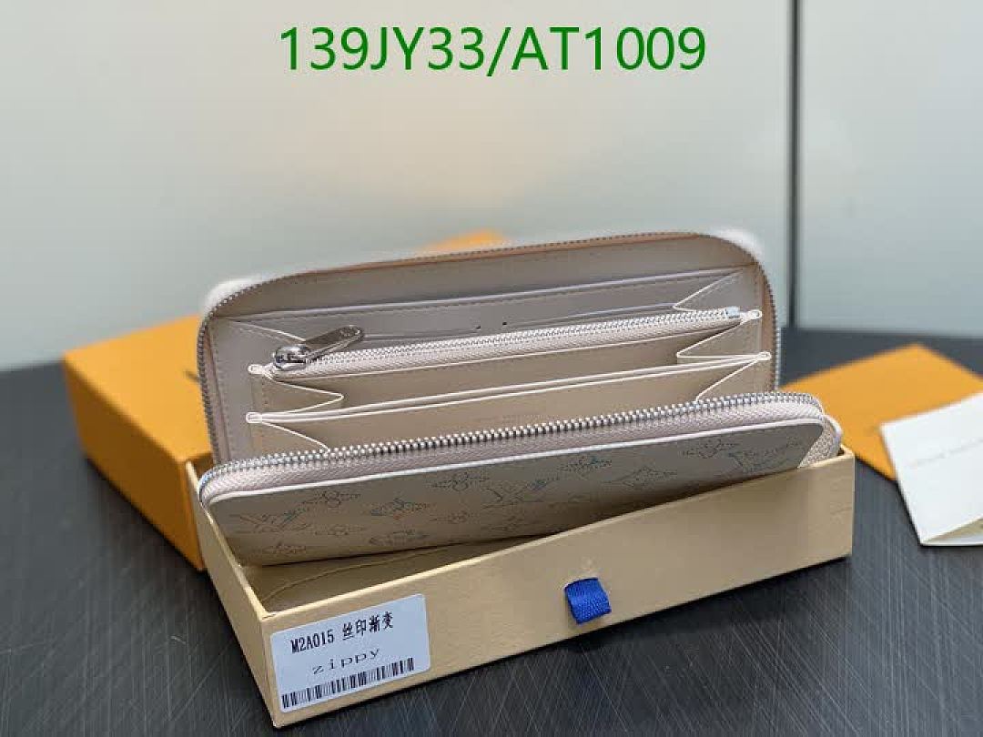 LV-WalletsMirror Quality Code: AT1009 $: 139USD
