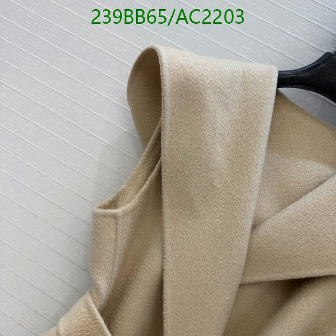 Alaia-Clothing Code: AC2203 $: 239USD