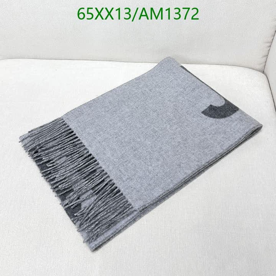 Jacquemus-Scarves Code: AM1372 $: 65USD