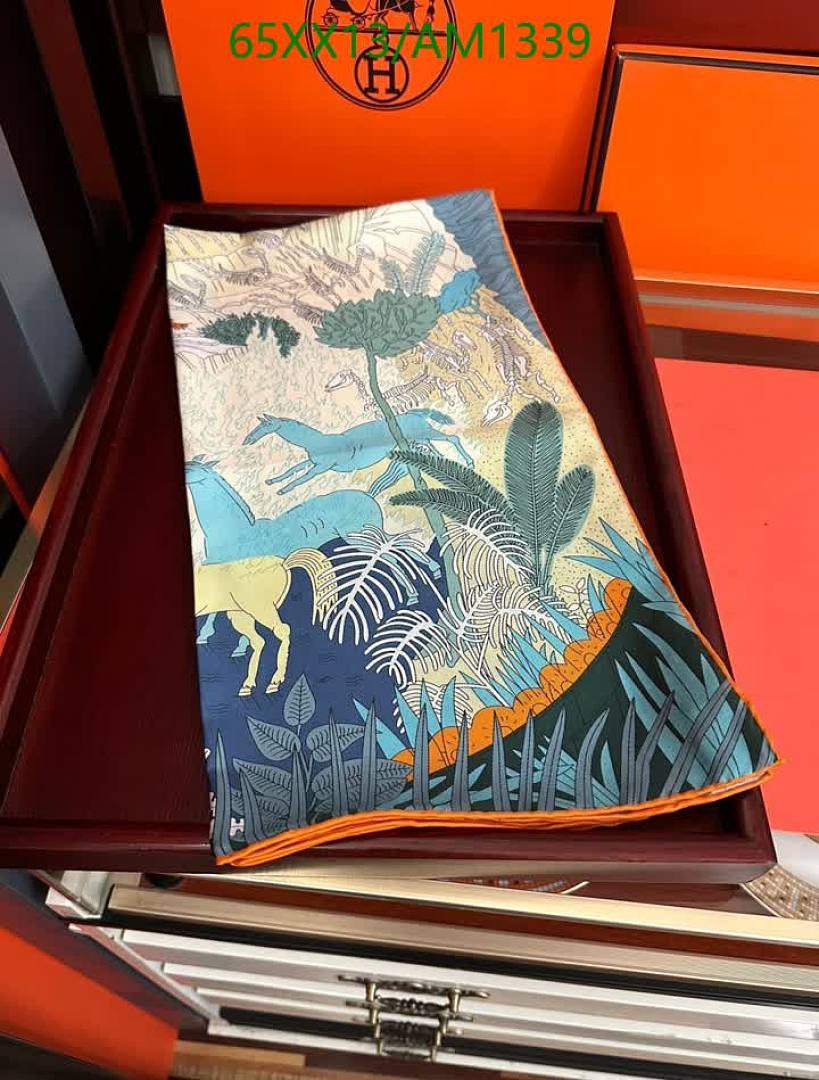 Hermes-Scarves Code: AM1339 $: 65USD