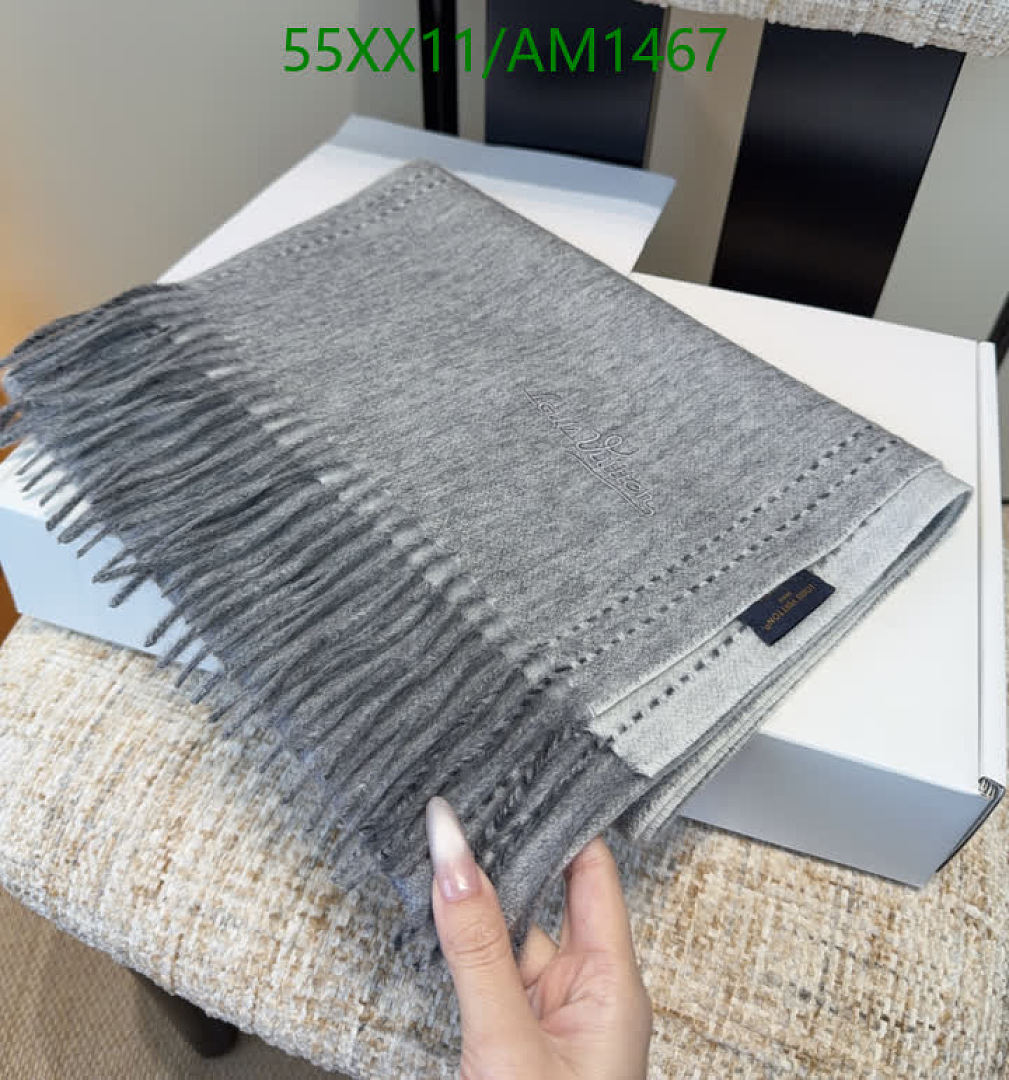 LV-Scarves Code: AM1467 $: 55USD