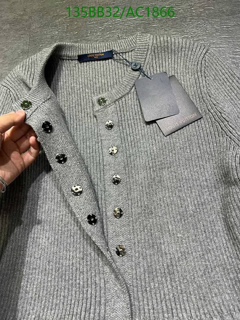 LV-Clothing Code: AC1866 $: 135USD