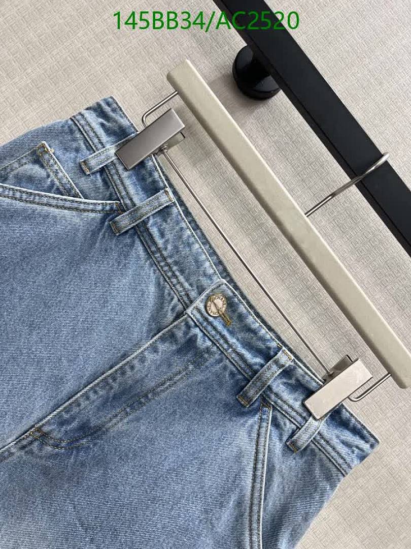 Chanel-Clothing Code: AC2520 $: 145USD