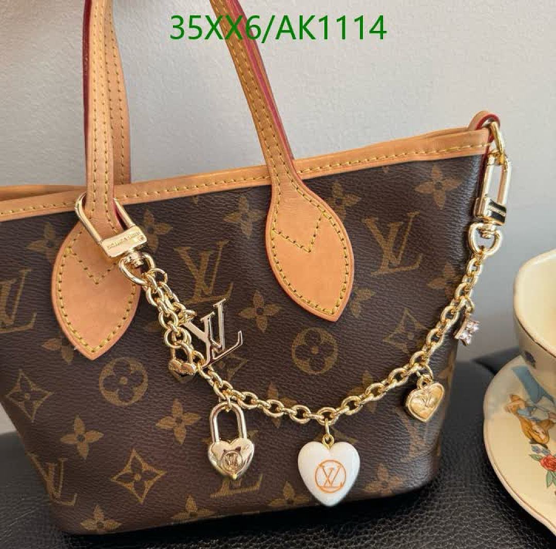 LV-Keychains & Charms Code: AK1114 $: 35USD